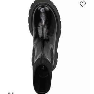 NWB💥 CIRCUS BY SAM EDELMAN
Leslie Lug-Sole Chelsea Booties Sz. 7.5